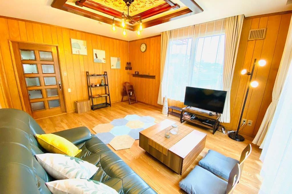 別荘 Manyi's Onsen House 天然温泉マンイの湯 白老町
